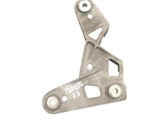 кронштейн (крепление) Volkswagen Touareg 1 поколение 2004, 2.5 л., дизель, МКПП, 7L0711781A, 7L0711789A