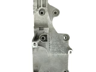 кронштейн генератора Volkswagen Passat B6 2006, дизель, 03G903143A
