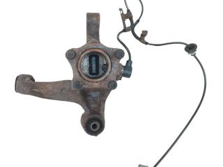 кулак задний правый Toyota Avensis 1 поколение (T220) 1999, 2.0 л., 2C-TE, дизель