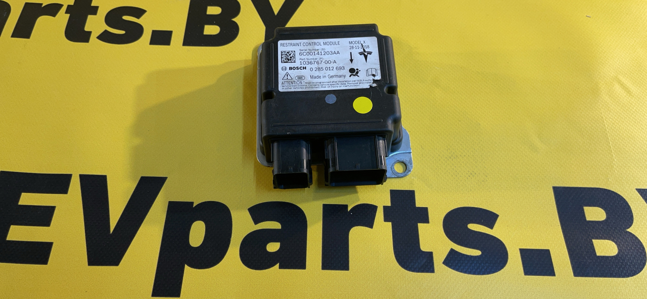 блок AirBag Tesla Model X 1 поколение 2019, 1036767-00-A - фото №1