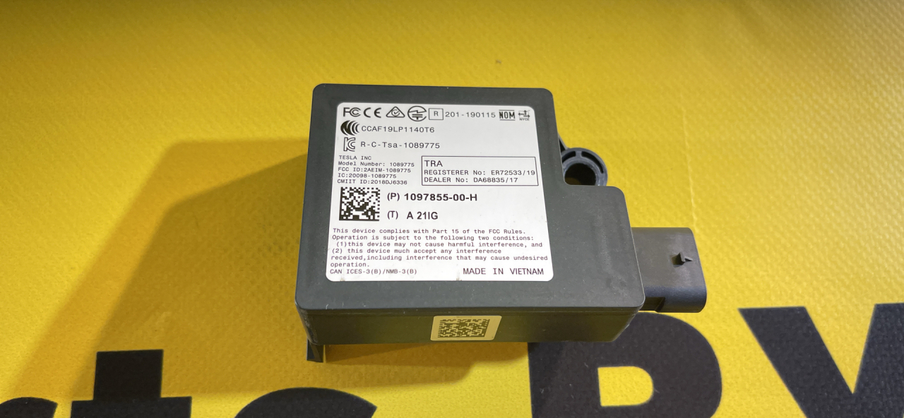 блок Bluetooth Tesla Model 3 1 поколение (2017 - 2026), 1097855-00-H - фото №1