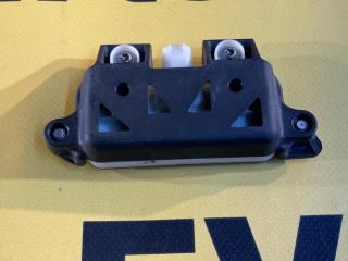 кнопка открытия багажника Tesla Model S 1 поколение [рестайлинг] 2018, white, полный привод, 1007287-00-A