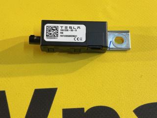 усилитель антенны Tesla Model Y 1 поколение 2022, 1551330-00-B