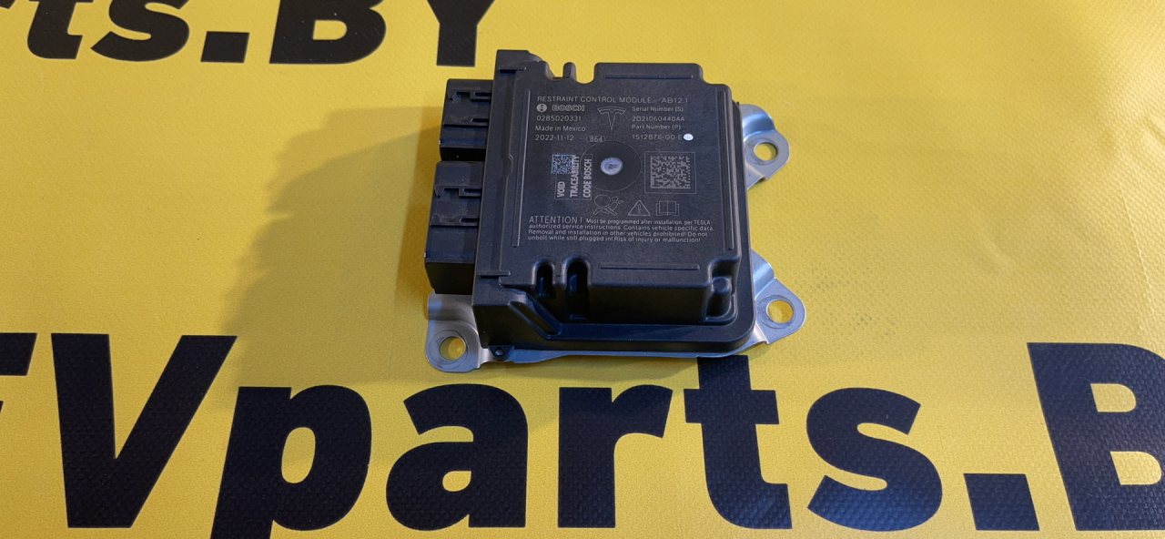 блок AirBag Tesla Model Y 1 поколение 2022, 1512876-00-E - фото №1