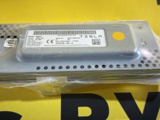 блок радио Tesla Model 3 1 поколение 2021, полный привод, 1079749-00-D, 1079749-00-E