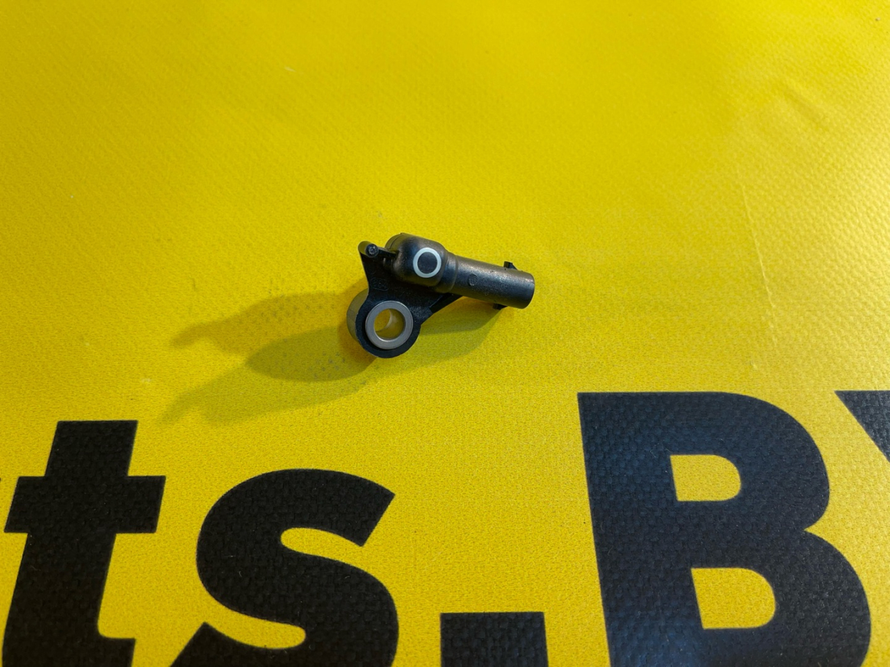 датчик удара Tesla Model 3 1 поколение (2017 - 2026), 1473447-00-A - фото №1