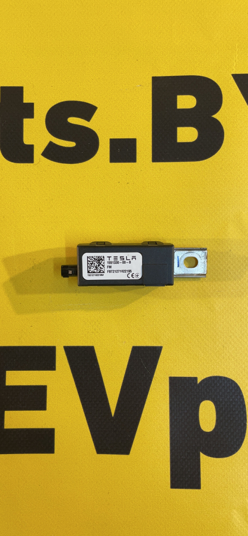 усилитель антенны Tesla Model Y 1 поколение 2021, black, полный привод, 1551330-00-B - фото №1