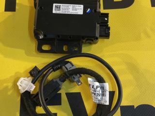 блок управления USB Tesla Model 3 1 поколение (2017 - 2026), 1093295-00-A