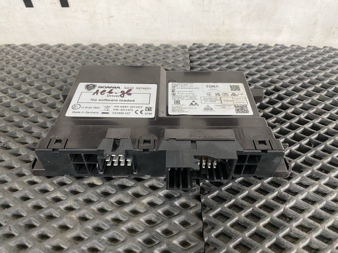 модуль управления двери Scania 6-series, 5574201, 3011472, 3011474 - фото №1