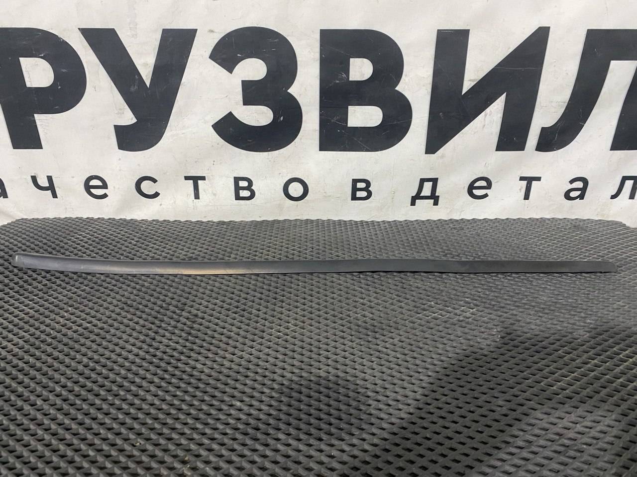 Уплотнитель стекла Volvo FH5 2 (2019 - 2025) - фото №1
