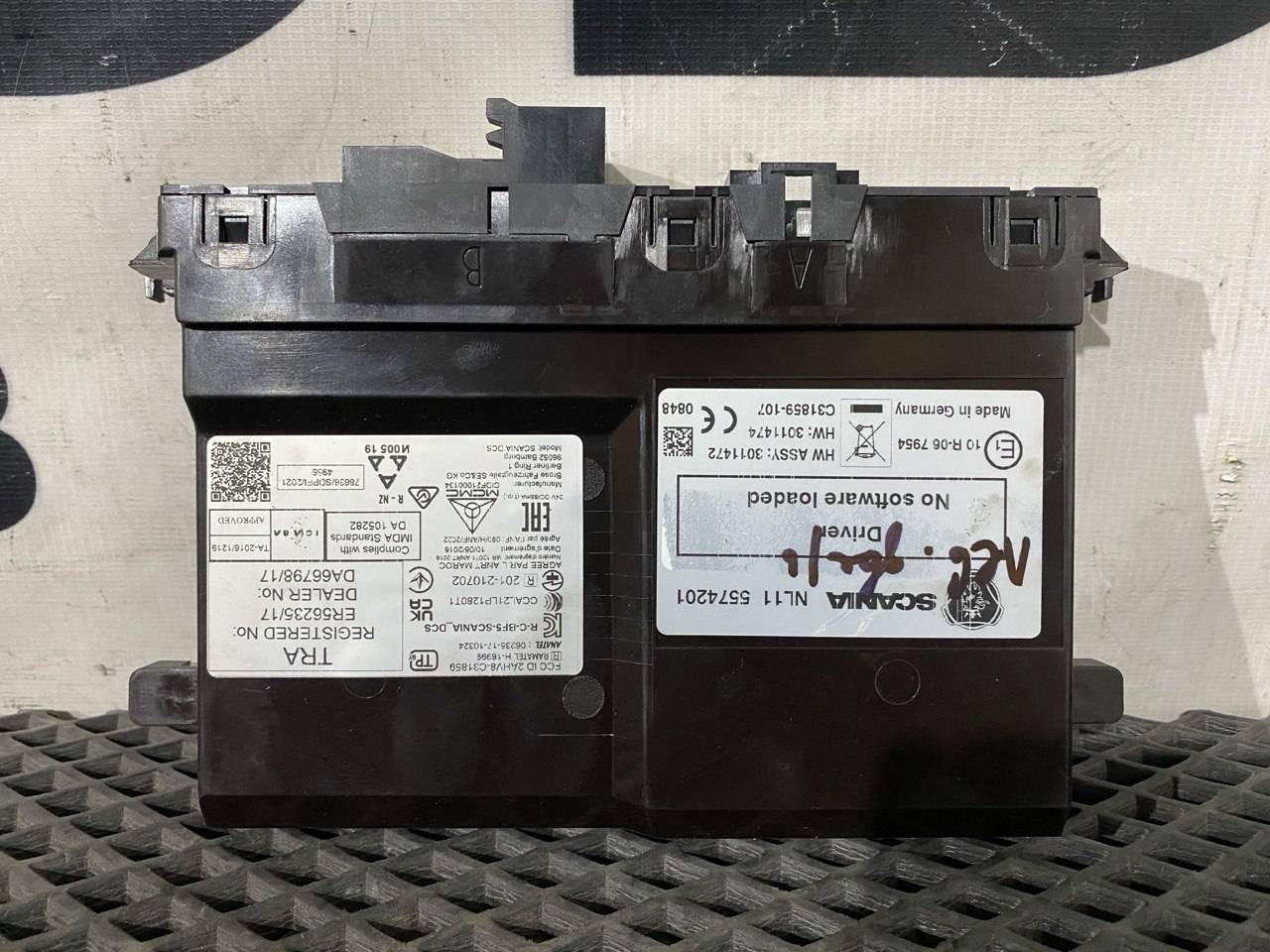 модуль управления двери Scania 6-series, 5574201, 3011472, 3011474 - фото №1