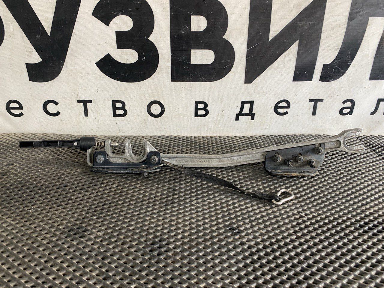 кронштейн (крепление) Volvo FH4 первое поколение (2013 - 2020), 20442377, 78587834, 22196185 - фото №1