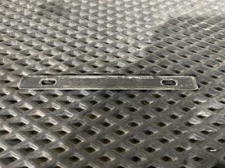 Кронштейн спойлера шасси Scania 6-series, 2521137