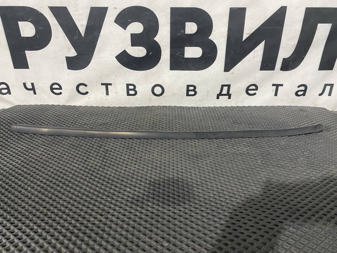 Уплотнитель стекла Volvo FH5 2 (2019 - 2025), 82178204 - фото №1