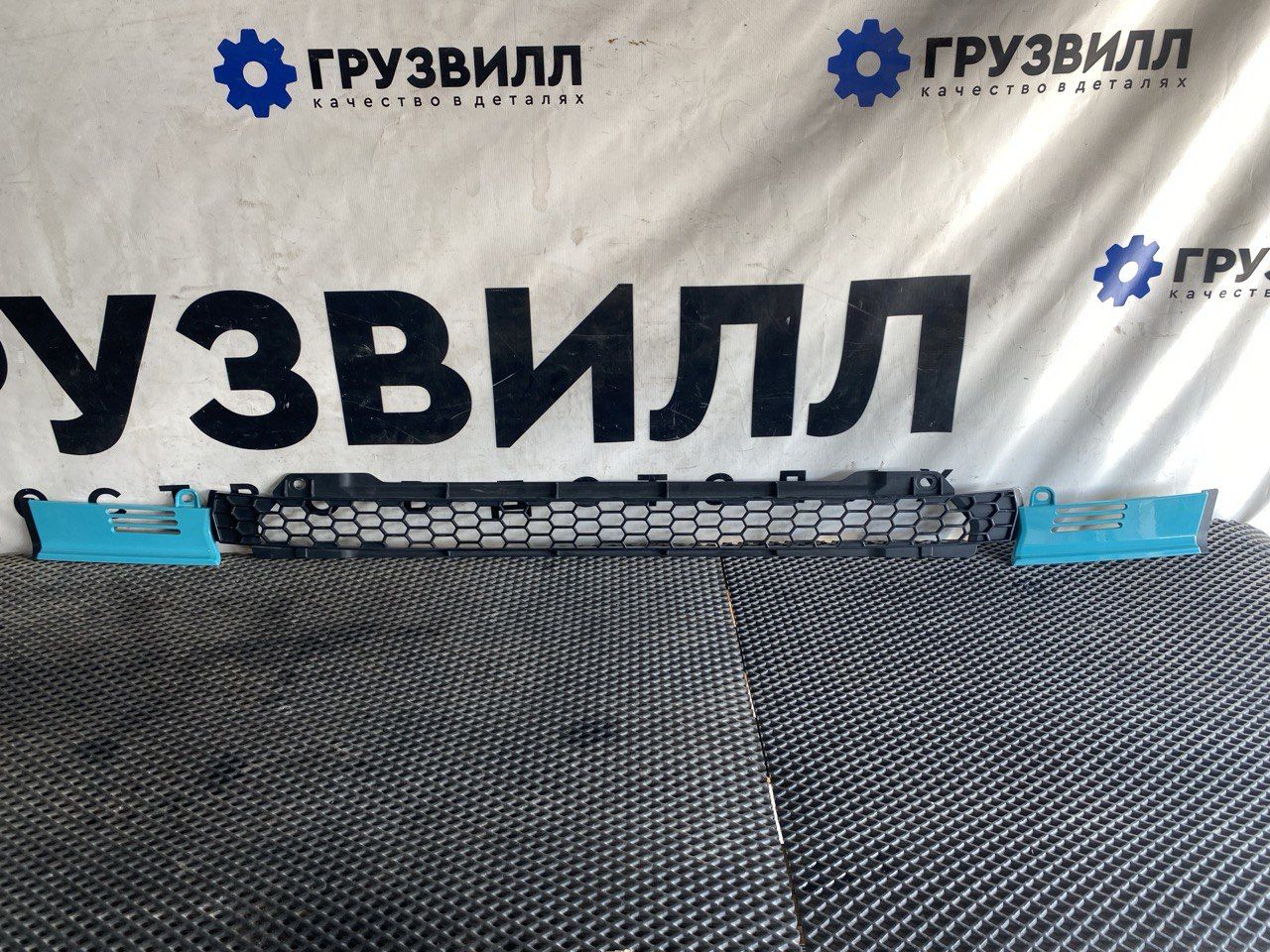 решетка радиатора Scania 6-series, 2307679, 2297703, 2297701 - фото №1