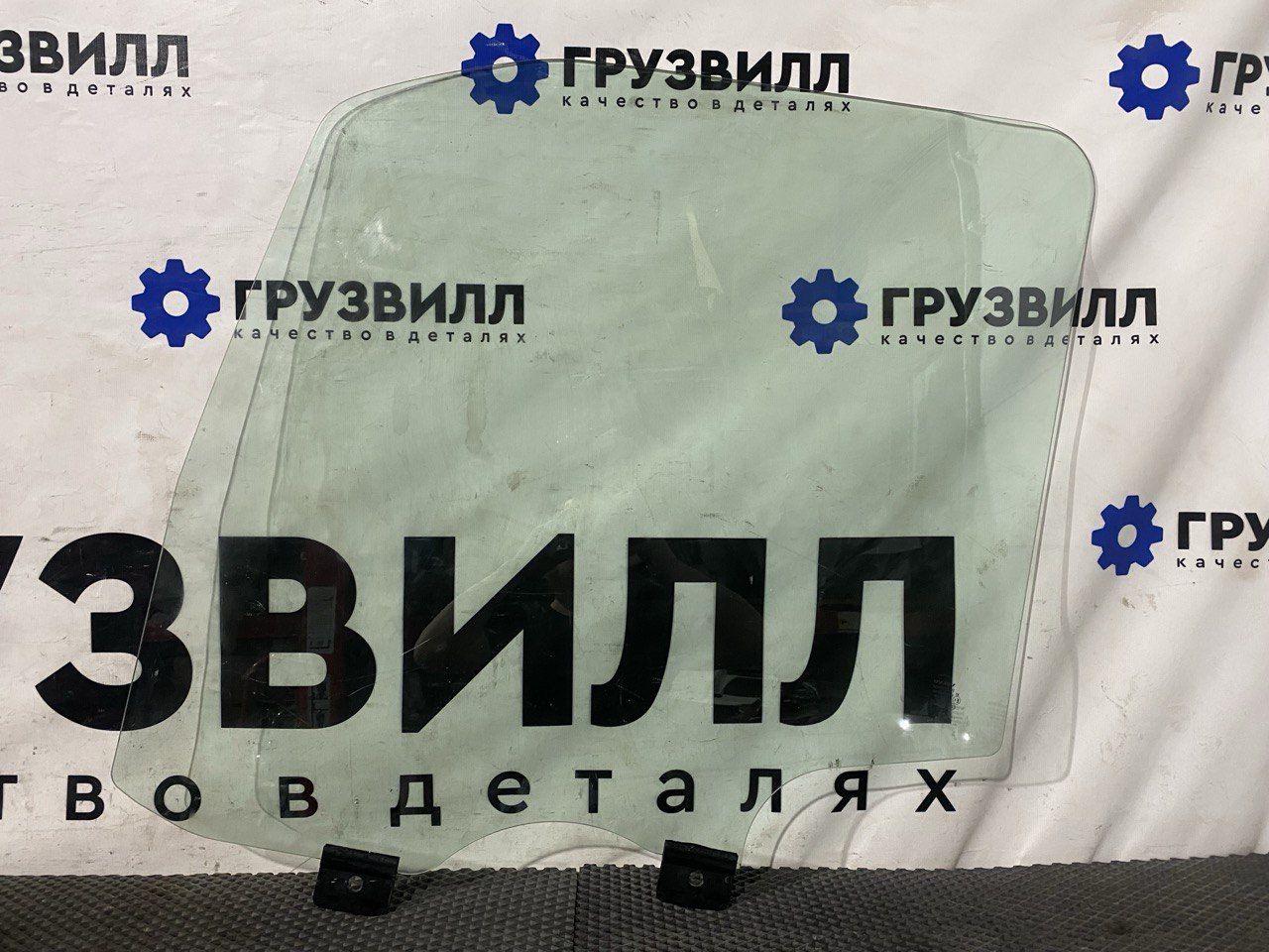 стекло (иные) Volvo FM5 1 (2019 - 2025), 43R-001596 - фото №1