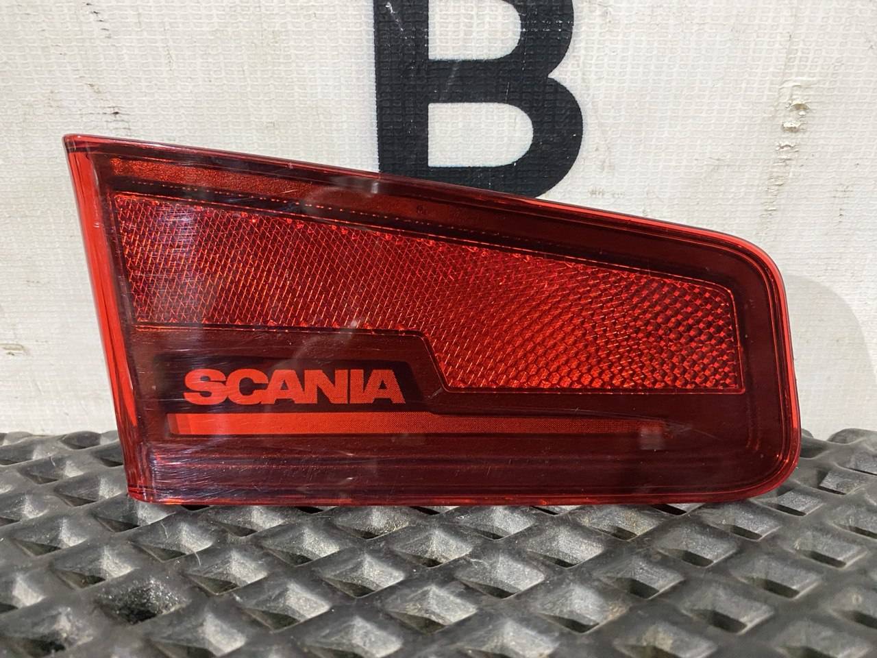 габаритный фонарь Scania 6-series, 2039491 - фото №1