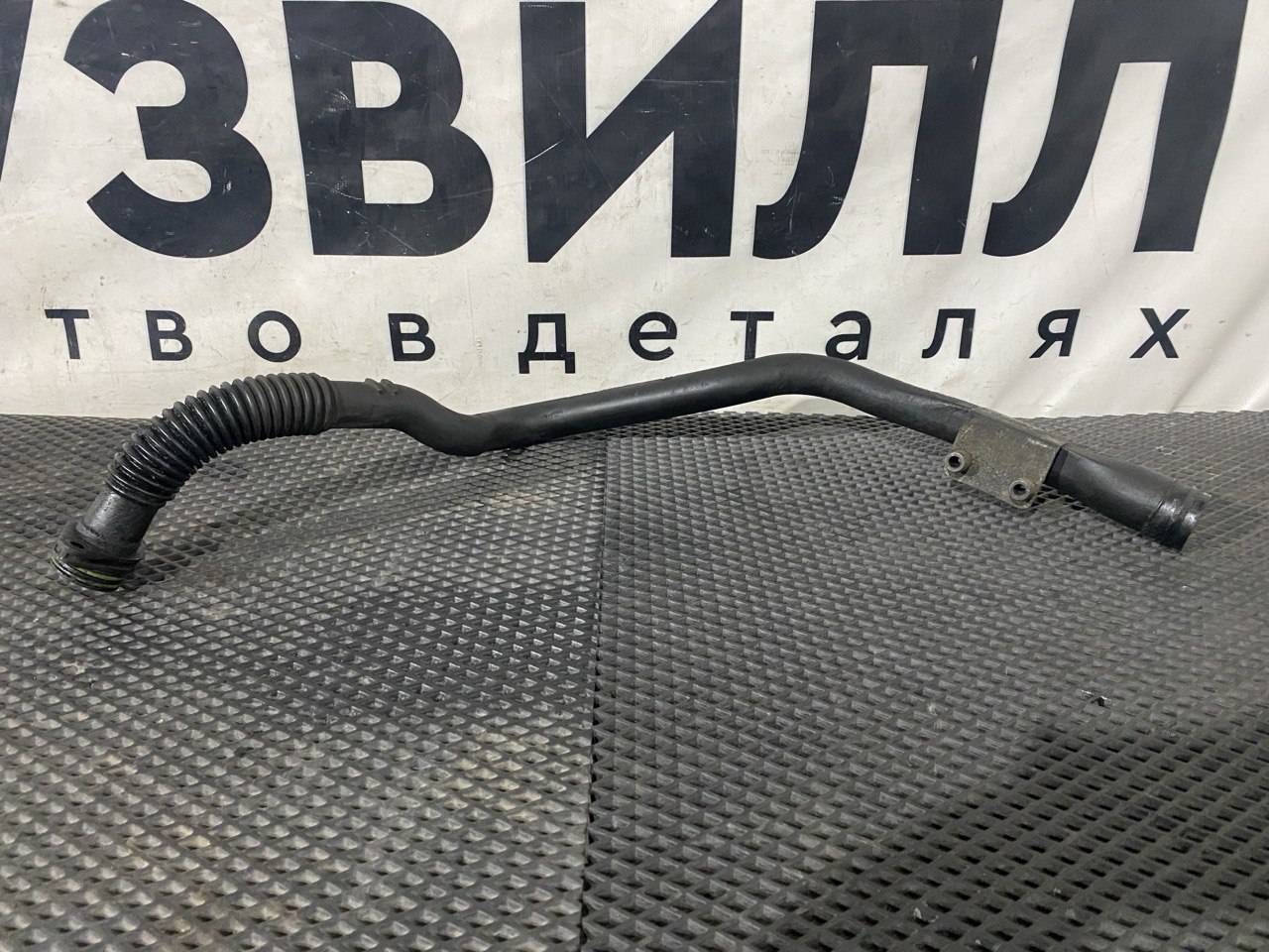 маслозаливная горловина Volvo FH4 первое поколение (2013 - 2020), 21576858 - фото №1