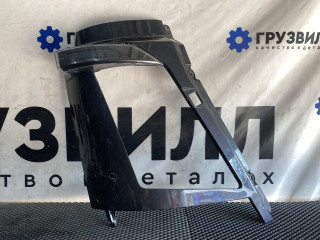 Окантовка правой фары Volvo FH4 первое поколение (2013 - 2020), 82884032, 21874457, 82884084, 82884038, 21874460