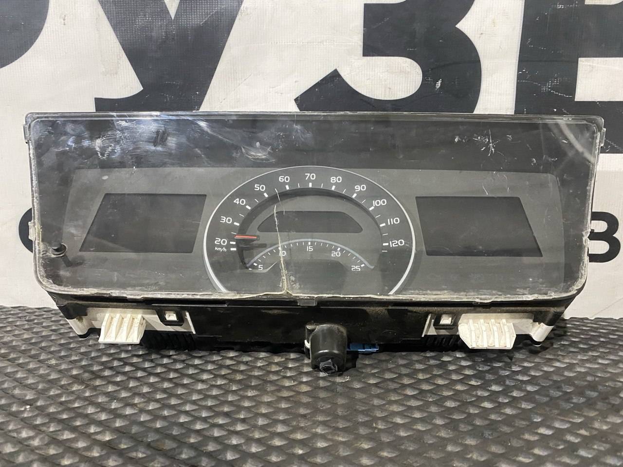 щиток приборов (приборная панель) Volvo FH4 первое поколение (2013 - 2020), 22222030-P07 - фото №1