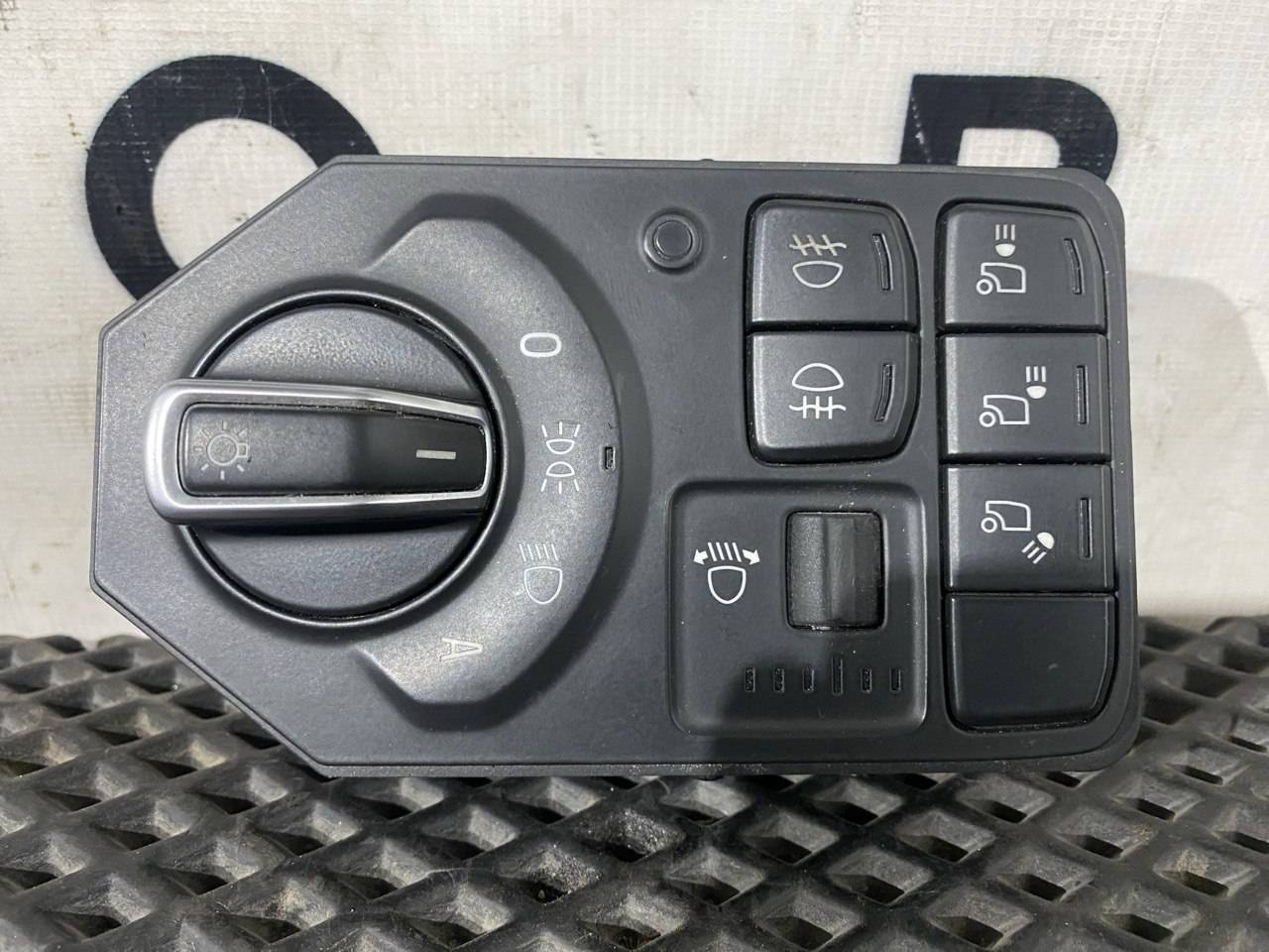 блок управления светом Scania 6-series, 2673079 - фото №1