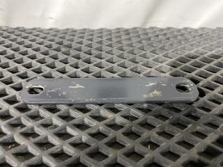 Кронштейн спойлера шасси Scania 6-series, 2516574