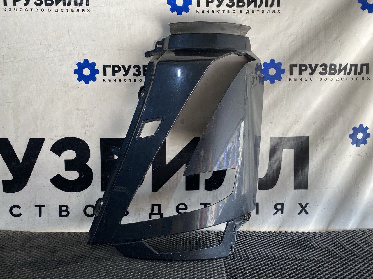 Окантовка левой фары Volvo FH5 2 (2019 - 2025), 23526465, 23529230 - фото №1