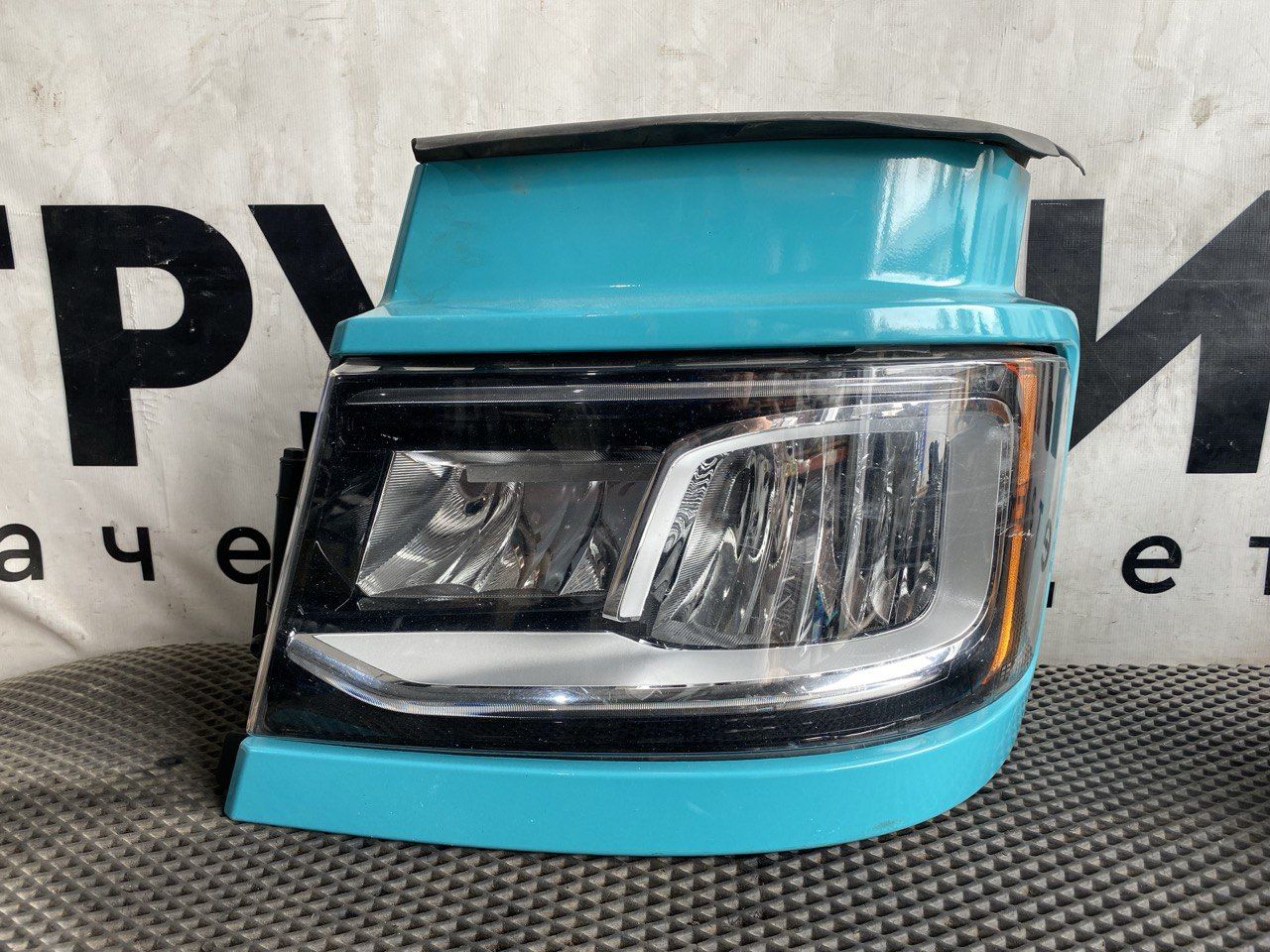 фара левая Scania 6-series, 2674390, 2609156, 2641673, 2726593 - фото №1