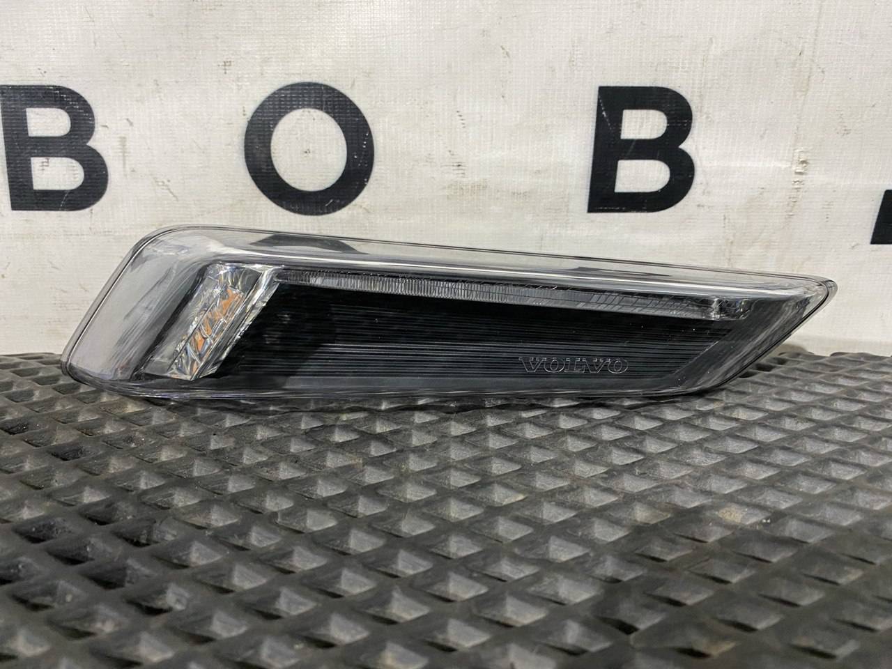 поворотник левый Volvo FH5 2 (2019 - 2025), 24189497 - фото №1
