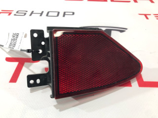 Отражатель фонаря на заднем крыле Tesla Model S 1 поколение [рестайлинг] 2016, 1010363-00-E, 1022421-00-C