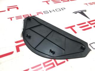Козырек малого монитора нижний Tesla Model X 1 поколение 2019, 1008500-00-D, 1002274-00-E