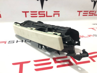 Накладка подъемной задней двери Tesla Model X 1 поколение 2018, 1055050-06-J, 1051549-00-H, 1055059-00-D