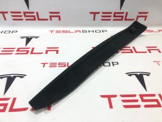 Накладка декоративная стойки A (магнит) Tesla Model X 1 поколение [рестайлинг] 2022, 1050294-06-J