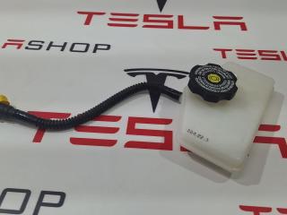 бачок тормозной жидкости Tesla Model X 1 поколение [рестайлинг] 2022, 1620681-00-A, 1620671-00-A