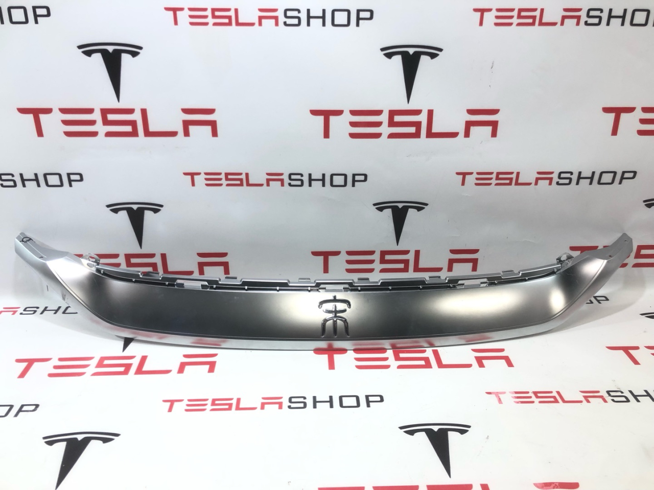 молдинг переднего бампера BYD Song Plus EV 1 поколение 2021, SA3EA-2803111, SA3EA-2803113 - фото №1