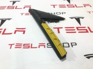форточка передняя правая Tesla Model S 1 поколение [2-й рестайлинг] (2021 - 2025), 1821301-00-A, 1613862-00-A