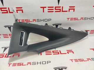 Накладка стойки С Tesla Model X 1 поколение 2016, 1035957-16-E