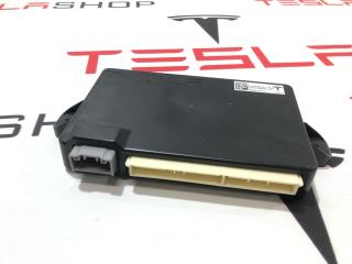 Блок управления подъемной задней двери Tesla Model X 1 поколение [рестайлинг] 2022, 1045490-00-H