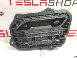 ручка наружная Tesla Model S 1 поколение 2016, 1007373-00-M