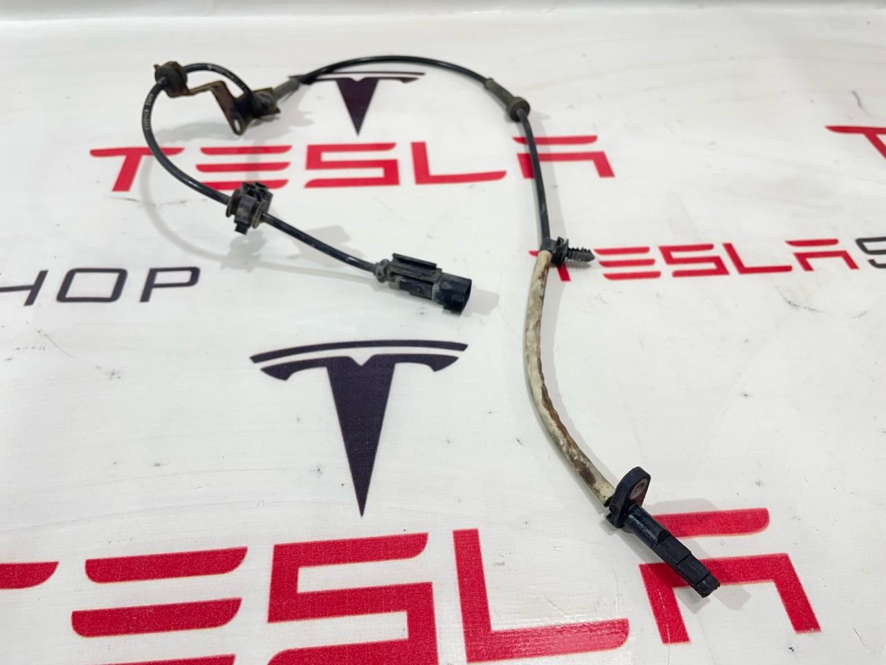 датчик ABS Tesla Model S 1 поколение 2015, 1037794-00-B, 1009606-00-D - фото №1