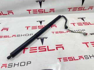 амортизатор крышки багажника (3-5 двери) Tesla Model S 1 поколение 2015, 6006610-00-B