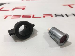 Кнопка открытия/закрытия двери Tesla Model X 1 поколение [рестайлинг] 2022, 1074114-00-B, 1069233-00-A
