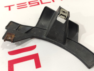 крепление бампера Tesla Model S 1 поколение [рестайлинг] (2016 - 2021), 1074903-00-C
