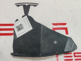 Перегородка водосборника Tesla Model X 1 поколение 2016, 1060447-00-B
