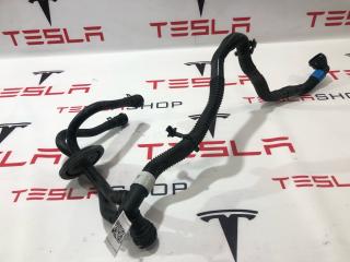 Шланги охлаждающей жидкости Tesla Model S 1 поколение [2-й рестайлинг] (2021 - 2025), 1600870-00-A, 1585719-00-C, 1585719-00-D