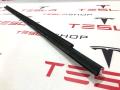 молдинг двери передней левой Tesla Model X 1 поколение 2018, 1032165-88-D, 1032173-00-D - фото №4
