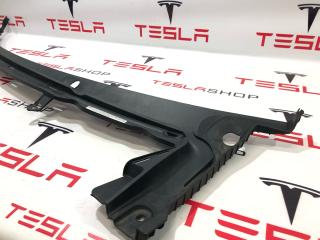 Подкапотная накладка стеклоочистителей Tesla Model S 1 поколение 2013, 1008976-00-E