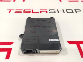 Блок управления 2-го ряда сидений Tesla Model X 1 поколение 2017, 1054069-10-F, 1068125-00-D, 1078238-00-F, 108954000A