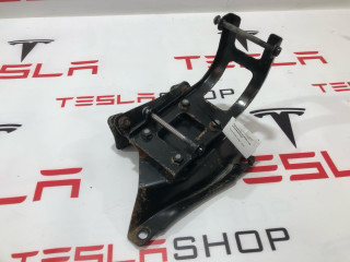 кронштейн компрессора кондиционера Tesla Model S 1 поколение [рестайлинг] 2016, 1007055-00-C, 1071453-00-B, 106899700B