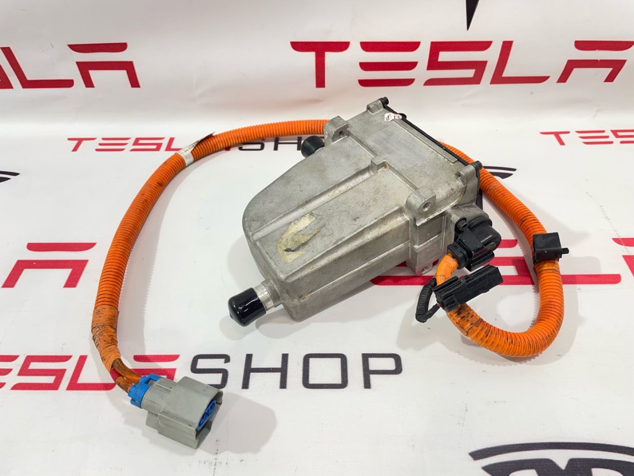 Обогреватель основной батареи Tesla Model X 1 поколение 2018, 1048941-00-D - фото №1